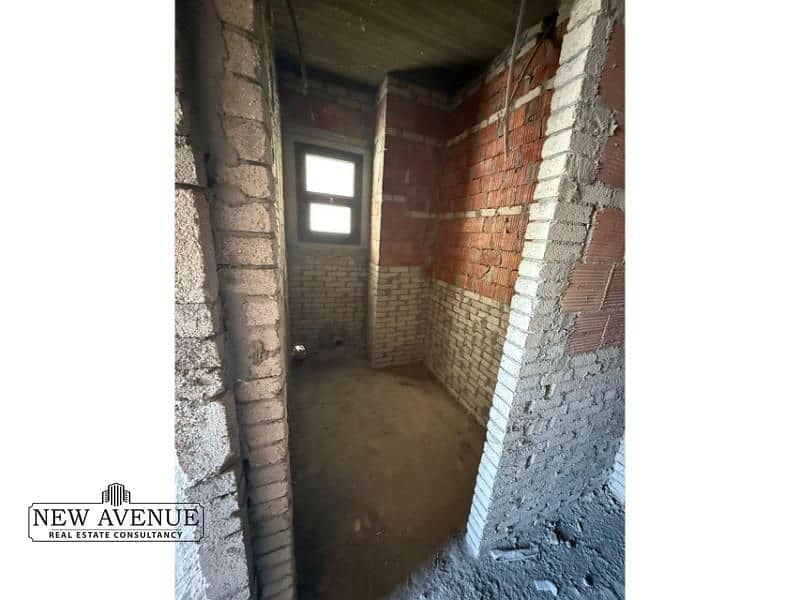 8 WhatsApp Image 2025-09-25 at 3.59. 37 PM (3). jpg