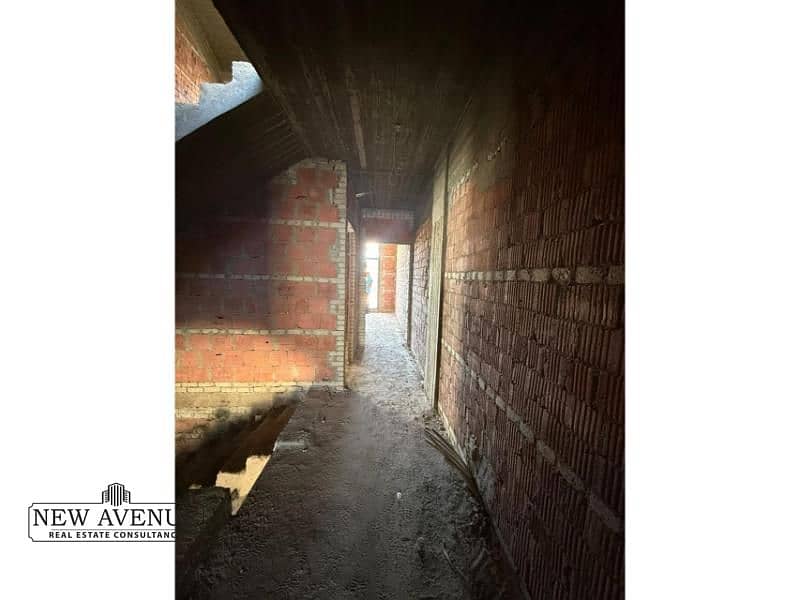 10 WhatsApp Image 2025-09-25 at 3.59. 38 PM. jpg