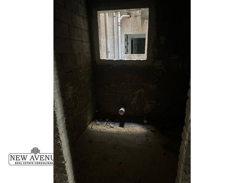 10 WhatsApp Image 2025-11-04 at 5.43. 42 PM. jpg