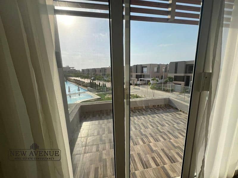 4 WhatsApp Image 2025-11-12 at 10.11. 39 AM (1). jpg