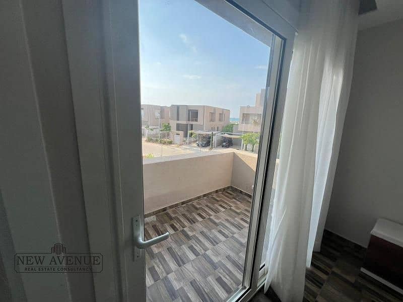 10 WhatsApp Image 2025-11-12 at 10.11. 43 AM. jpg