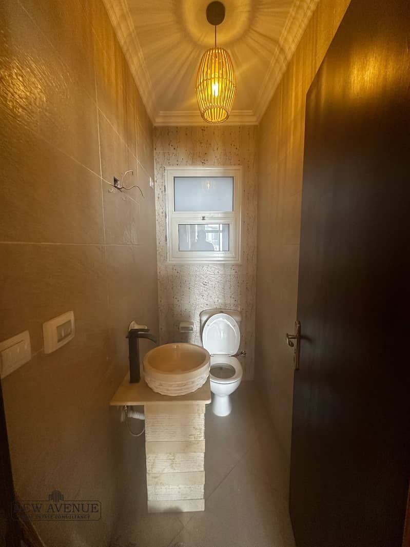 12 WhatsApp Image 2025-11-05 at 13.01. 46_2158afac. jpg