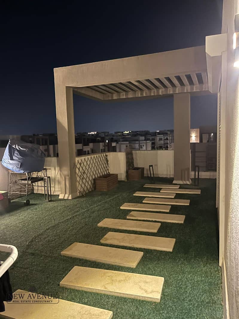 8 c017d9c1-4d15-4939-add5-2c56cd278933. jpeg