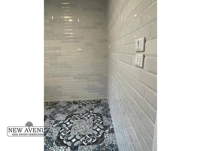 9 e5495886-44ea-4629-b14c-546dea9cb1a5. jpg