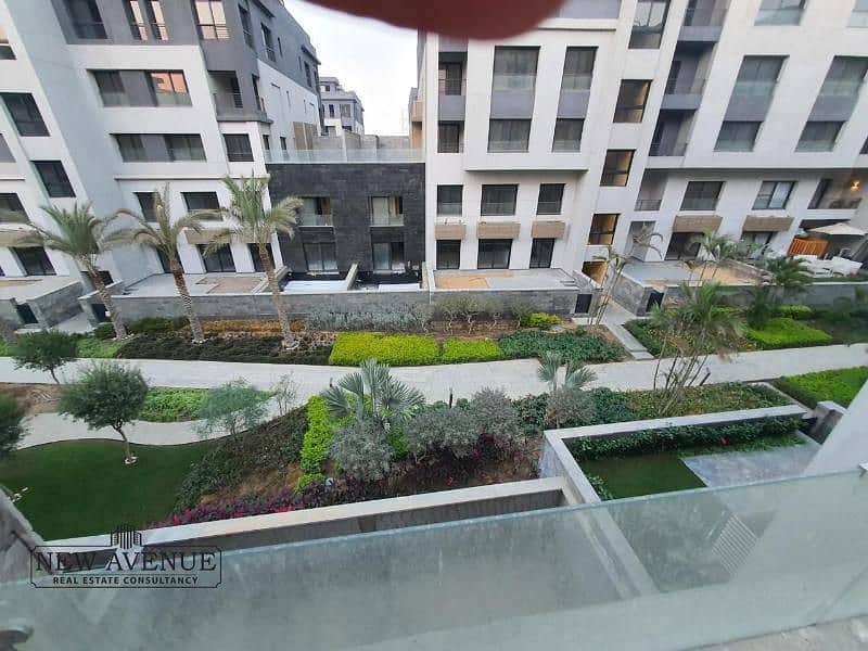 4 4474037f-0f84-4309-b052-a542cd11f79c. jpg