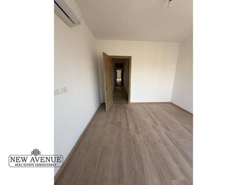 9 c6d8657f-d3c8-4a23-871f-9669b9ca3a82. jpg