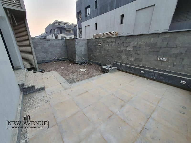 9 f5ce2b02-1da4-4631-a4d1-dec6115371be. jpg