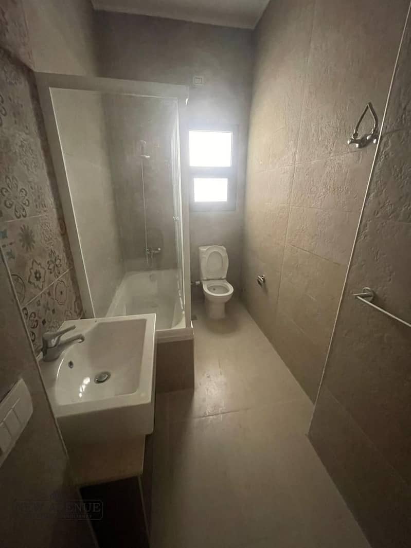 8 f90830a9-65b3-492b-9ca3-bc50d96f2ca7. jpeg