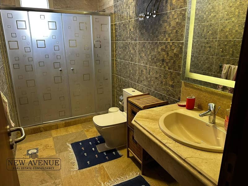 2 24f5fd28-10a1-4f8e-9f37-9f7d3827ac5d. jpeg