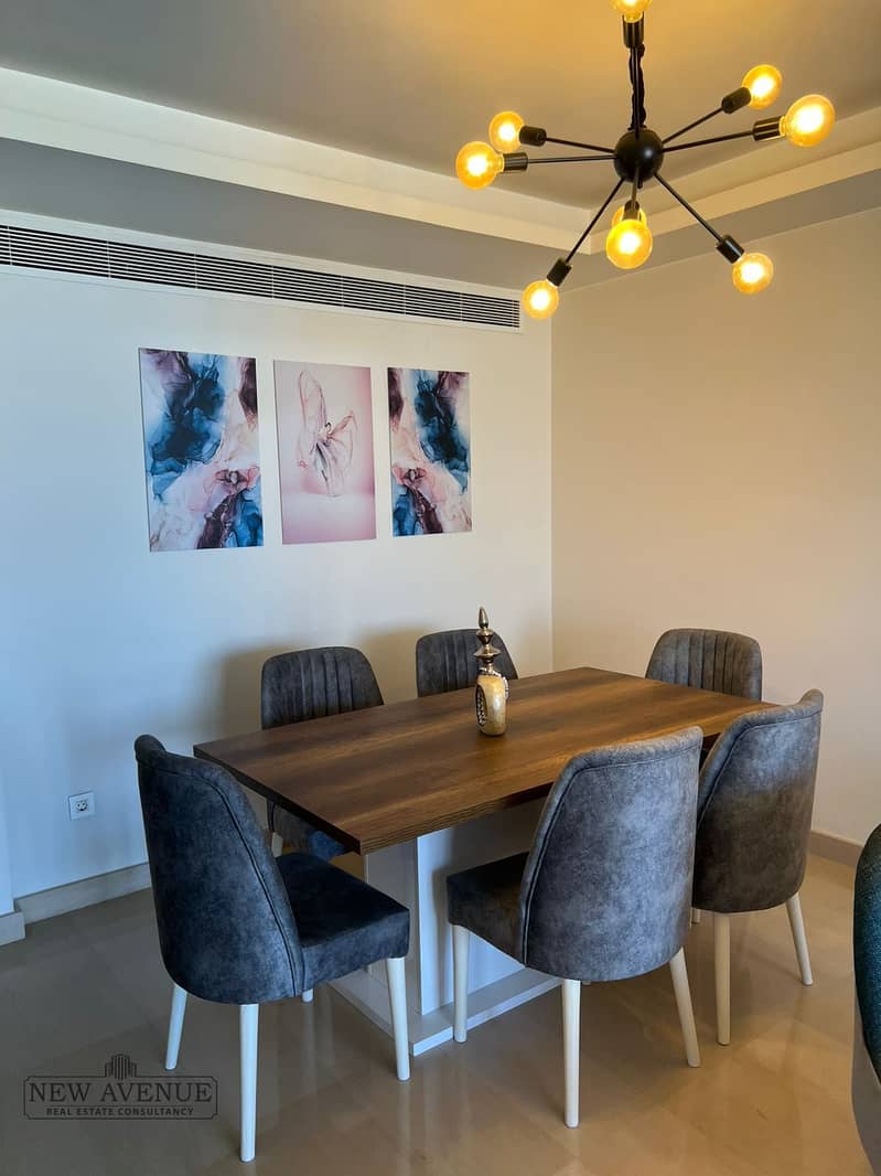 8 a46ce7e5-3f94-4307-b93b-50f66faa95bb. jpeg