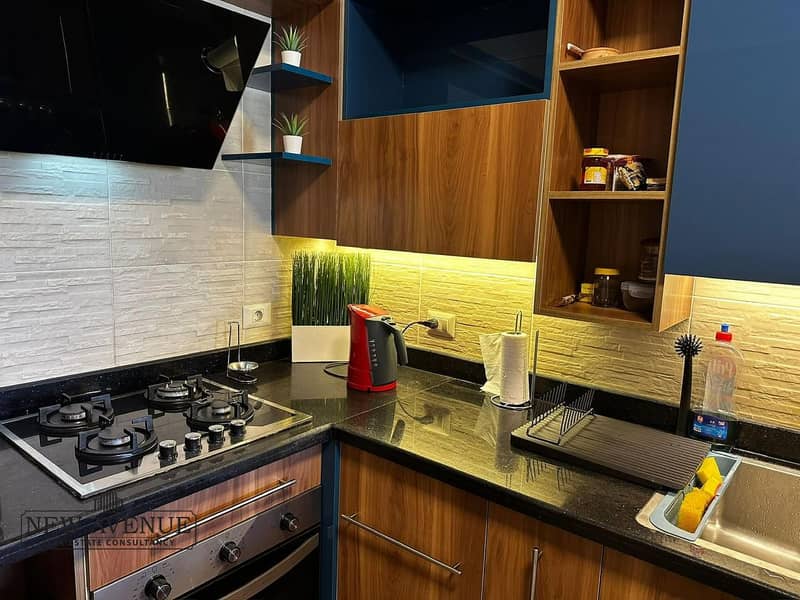 10 c575f64e-ac0c-4aff-916d-860e451d31d2. jpeg