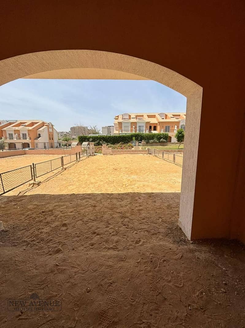 10 d73d1e14-4b76-4834-bd35-24a406d8d1ee. jpeg