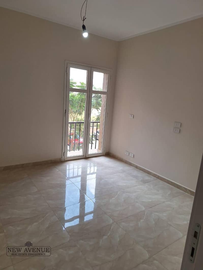 2 5cb3edbf-d0ef-4ea5-b2d8-1de592881d55. jpeg