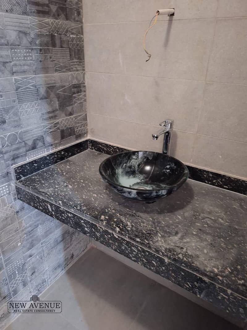 6 87e35001-2bd1-4e9d-b040-12f4c5d4b639. jpeg