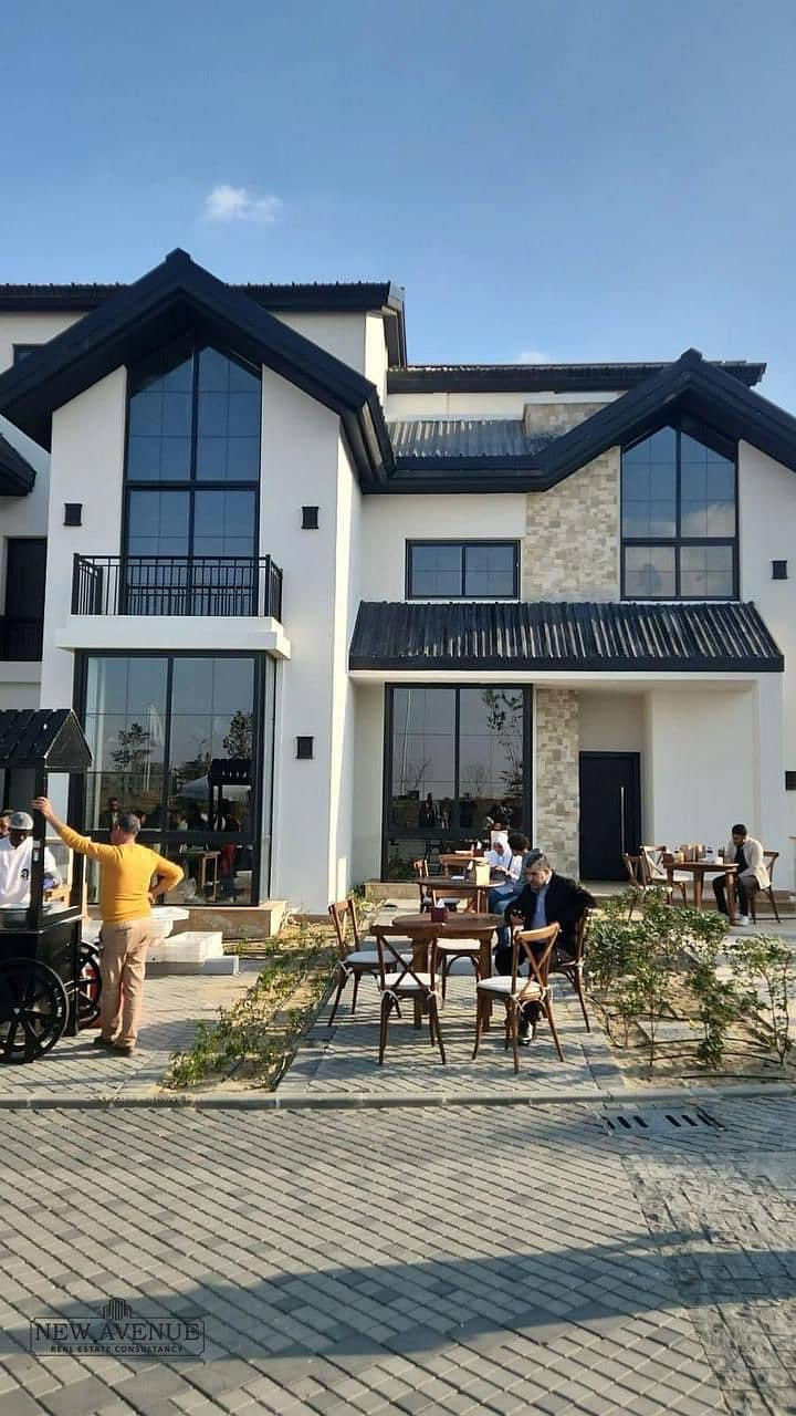 5 WhatsApp Image 2025-11-04 at 12.20. 03 PM (3). jpeg