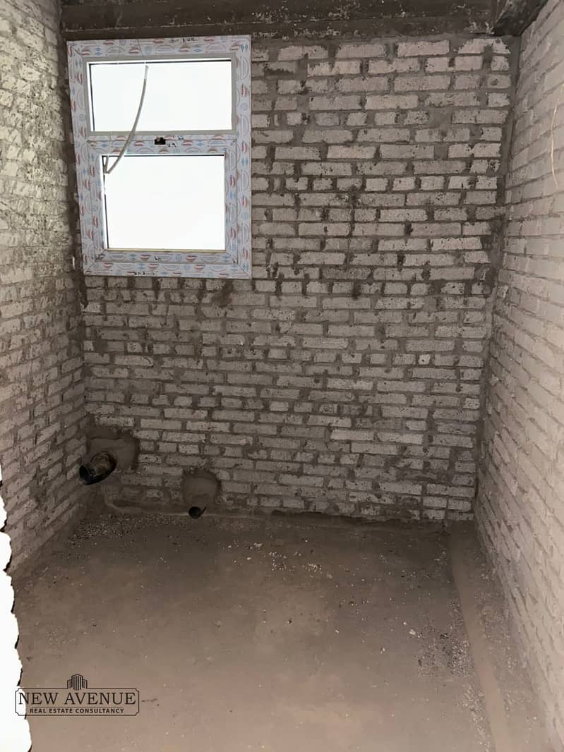 14 WhatsApp Image 2025-11-24 at 14.10. 10_62aee027. jpg