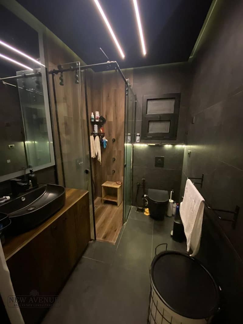 8 WhatsApp Image 2025-11-06 at 5.11. 09 PM. jpeg