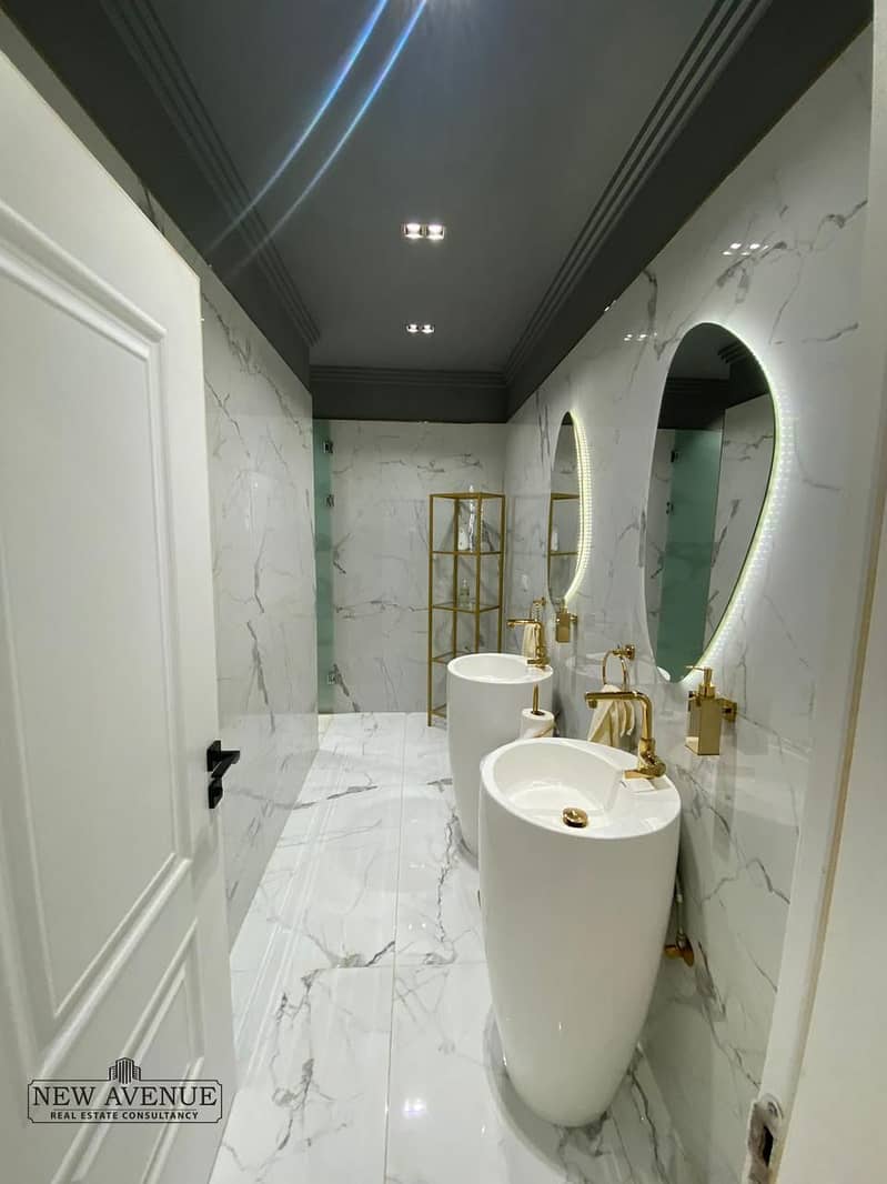 24 WhatsApp Image 2025-11-06 at 5.11. 14 PM (1). jpeg