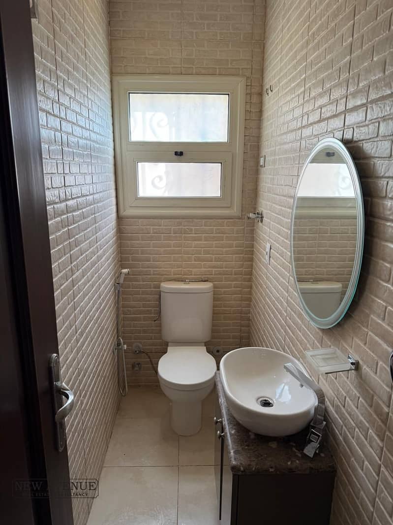 10 WhatsApp Image 2025-11-06 at 5.16. 03 PM (3). jpeg