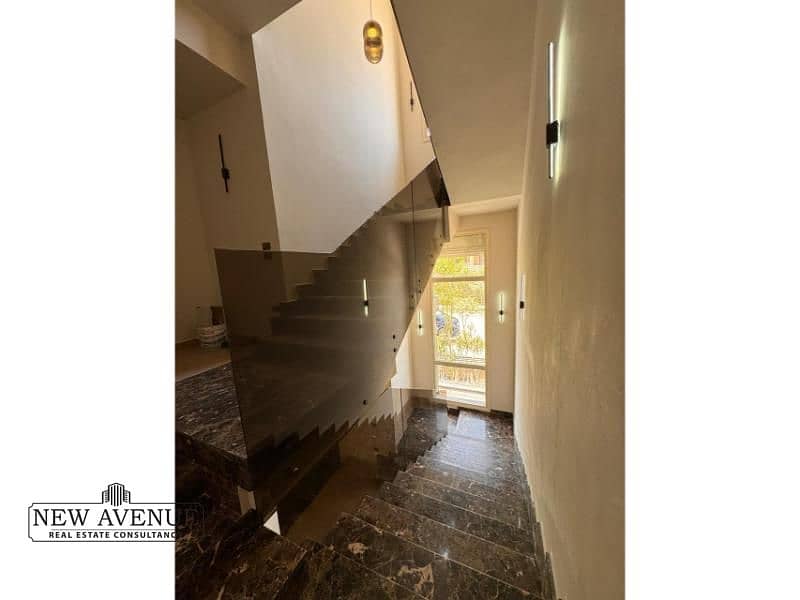 5 WhatsApp Image 2025-12-01 at 12.52. 32 PM (1). jpg