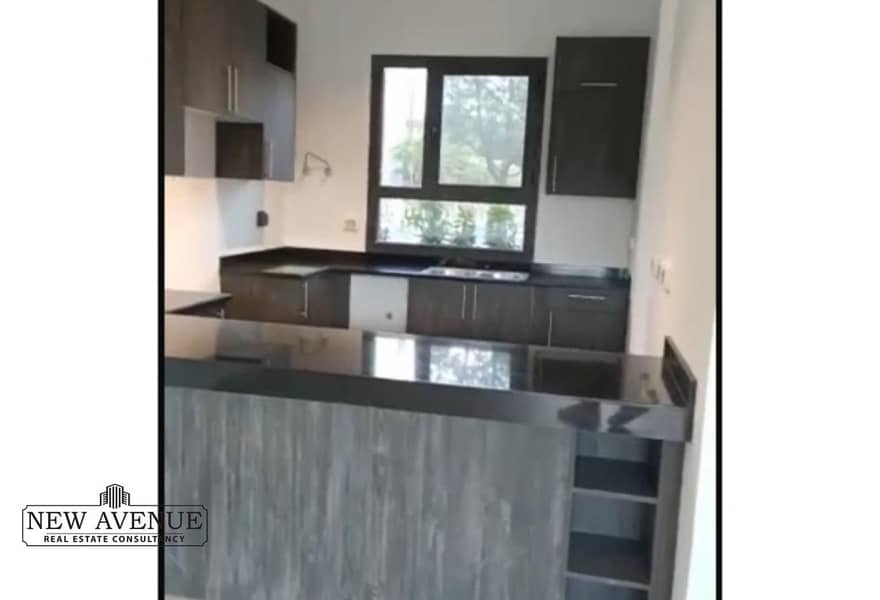 9 16ce5fbe-e941-4cb3-b736-b32344f64b25. jpg