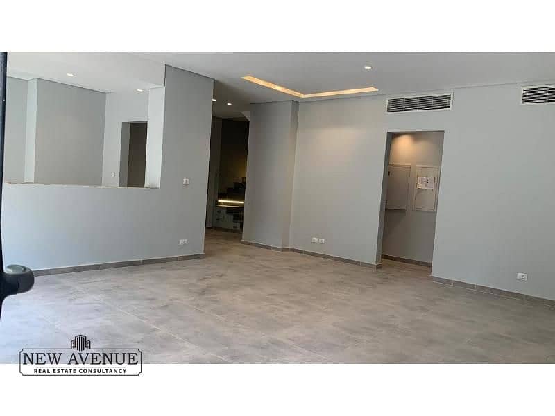 6 WhatsApp Image 2025-11-05 at 1.25. 20 PM (1). jpg