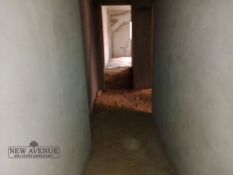 4 WhatsApp Image 2025-11-05 at 1.29. 18 PM (2). jpg