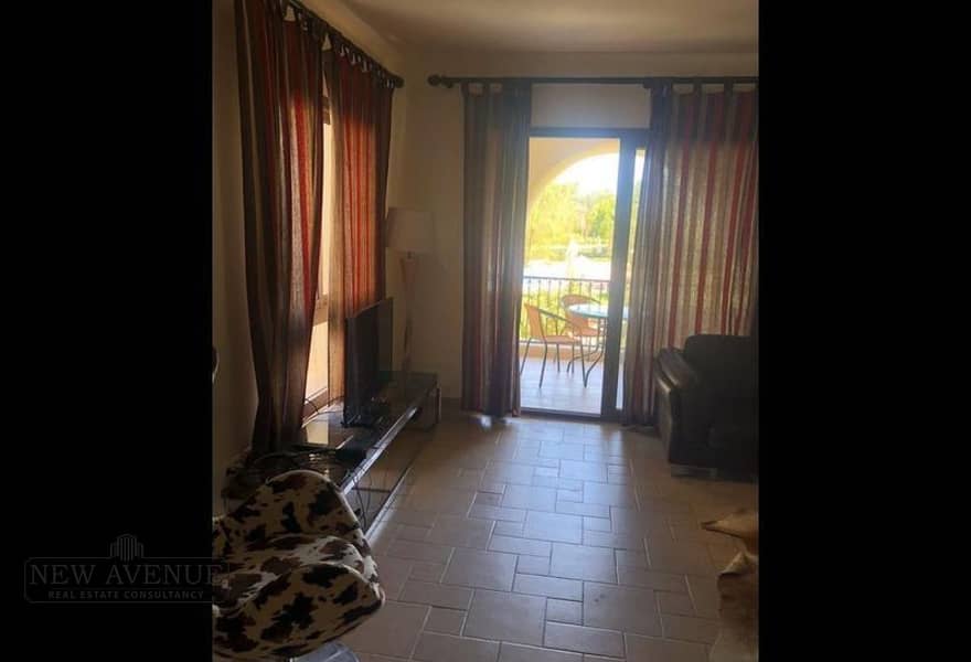 5 ce94ff57-9e9f-4de6-9a5d-f8aac33f0c38. jpg