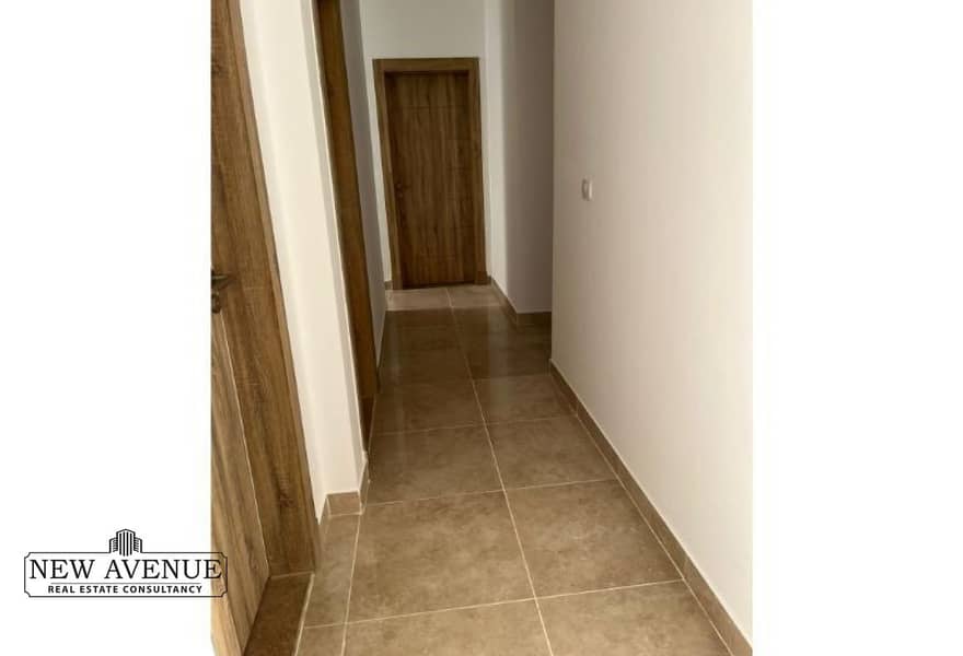 9 77a94fb8-f5ed-4867-8ed6-9e2d78ac01e7. jpg