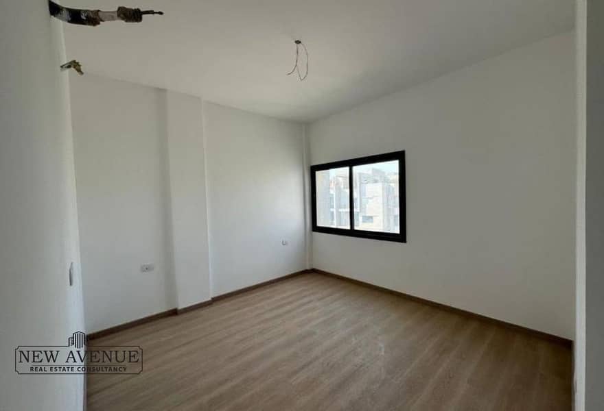 3 d209b18a-60c8-43d9-9eba-5a954c43f8d6. jpg