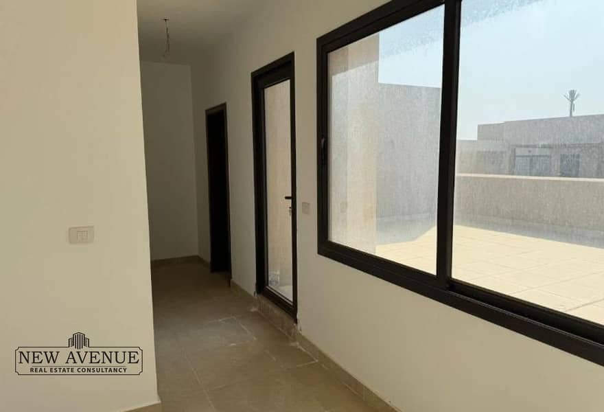 4 196e1c28-20fe-4738-bf68-2502fd7153c9. jpg