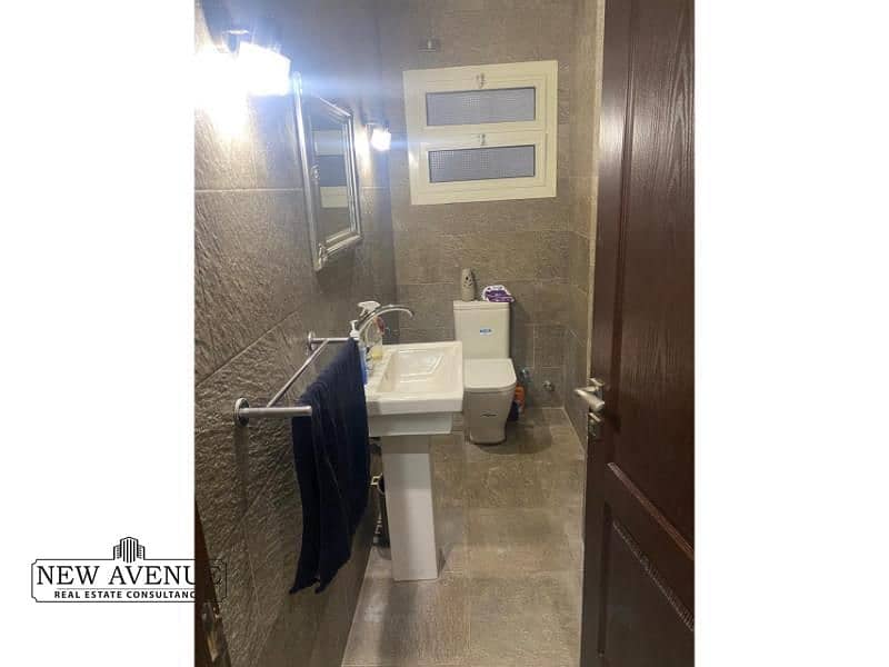 10 a0309941-58c2-4d44-a5e3-7a5bc6b827e1. png