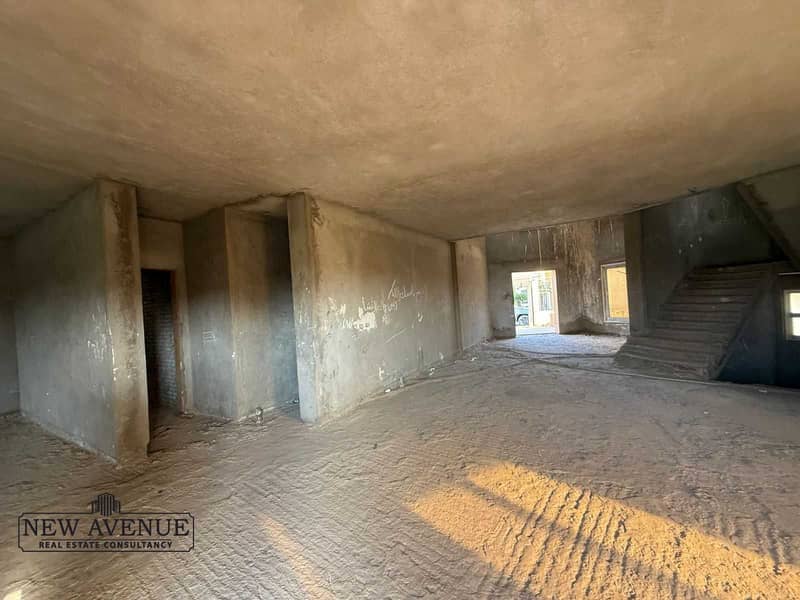 21 o0HVdvbFed6fFgVDcQfTaAof76XylW93KzYP3FNf. jpeg