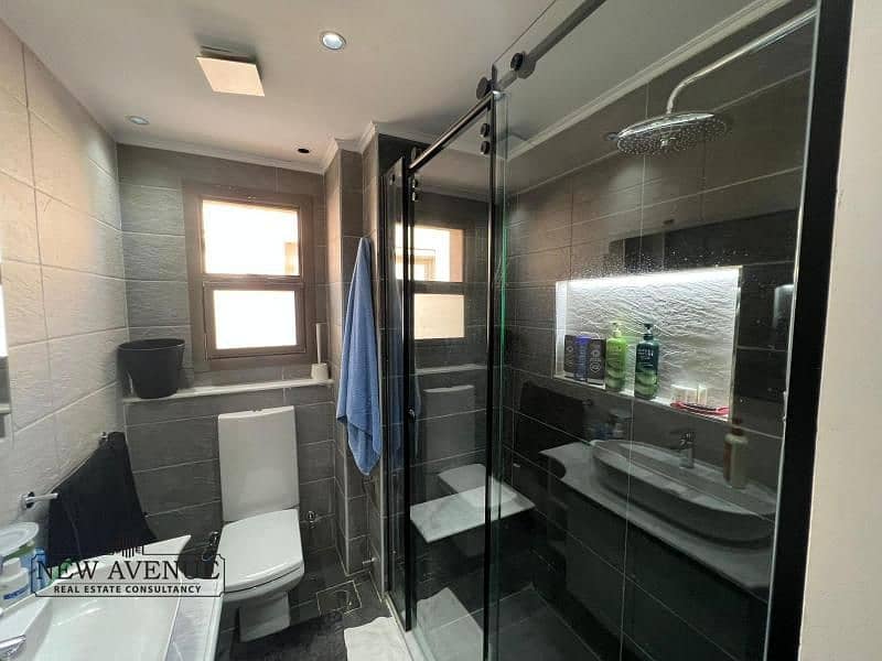 10 WhatsApp Image 2025-12-02 at 6.22. 39 PM (2). jpg