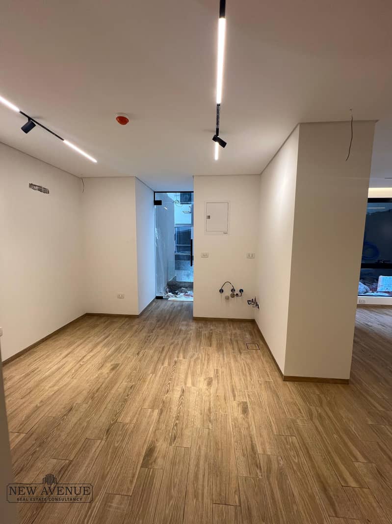 6 WhatsApp Image 2025-10-14 at 2.23. 33 PM (2). jpeg