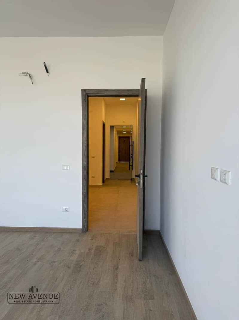 2 WhatsApp Image 2025-11-12 at 3.39. 07 PM (1). jpeg