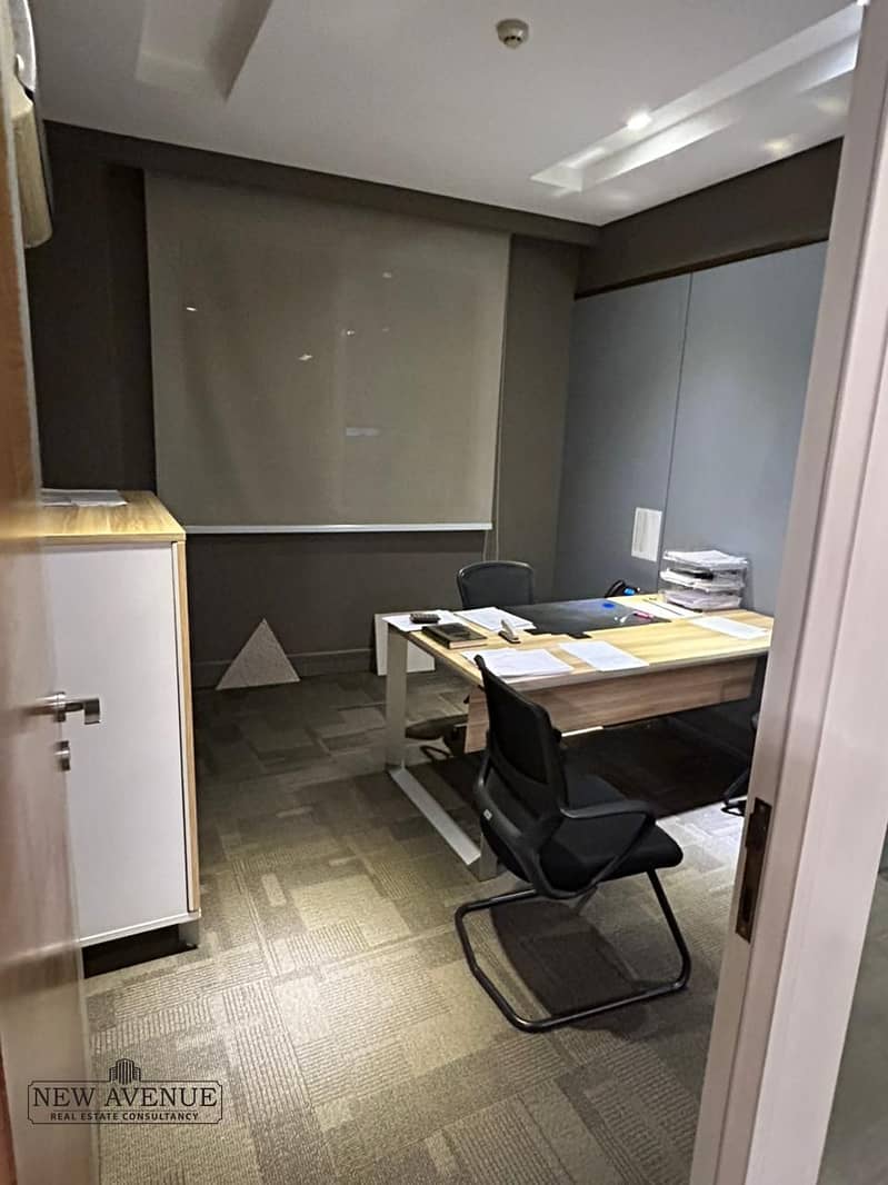 5 8b1b2a27-40bd-4575-8842-47046c7113af. jpg