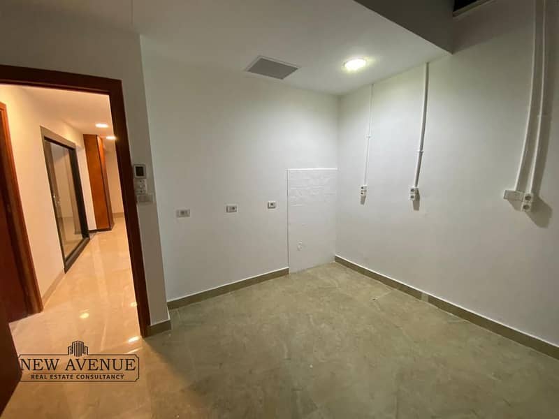 5 WhatsApp Image 2025-10-29 at 6.40. 50 PM (3). jpeg