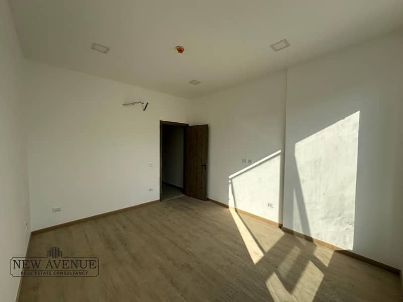 4 WhatsApp Image 2025-11-20 at 12.57. 38 PM. jpeg