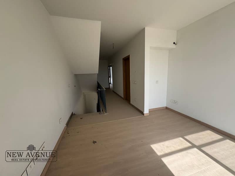 8 WhatsApp Image 2025-11-13 at 13.18. 30_c2e9d8f1. jpg