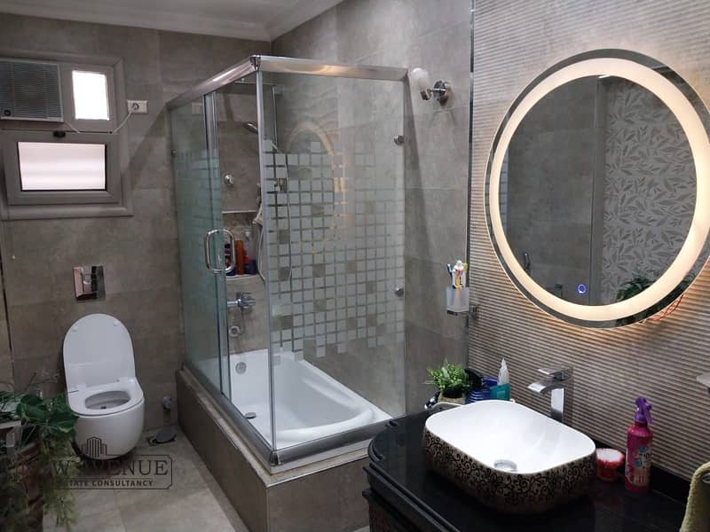 10 WhatsApp Image 2025-10-26 at 17.44. 52_05288e54. jpg