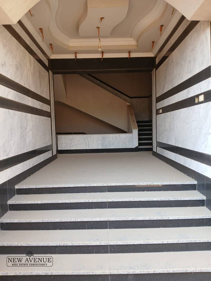 9 WhatsApp Image 2025-11-10 at 20.20. 47_4abd6d09. jpg