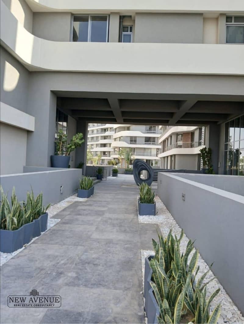 5 WhatsApp Image 2025-11-16 at 16.46. 51_54ee0d59. jpg