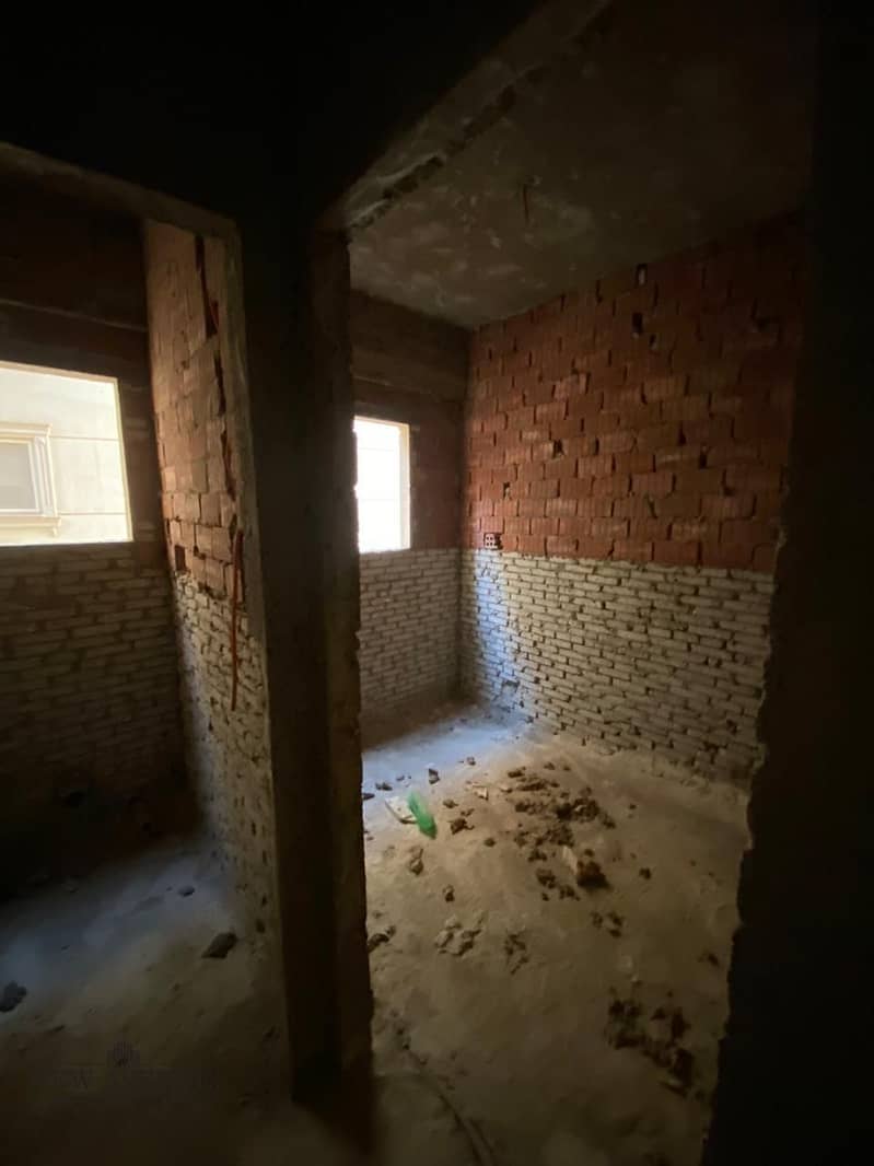 5 WhatsApp Image 2025-11-11 at 01.02. 50_29ecae87. jpg