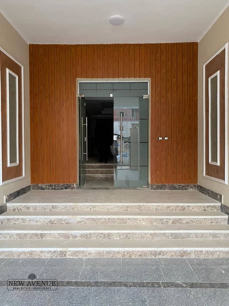 10 WhatsApp Image 2025-11-11 at 01.02. 50_cec4c003. jpg