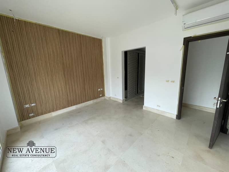 4 7af5d979-a60b-4c74-b687-d6bc8e7cf109. jpg