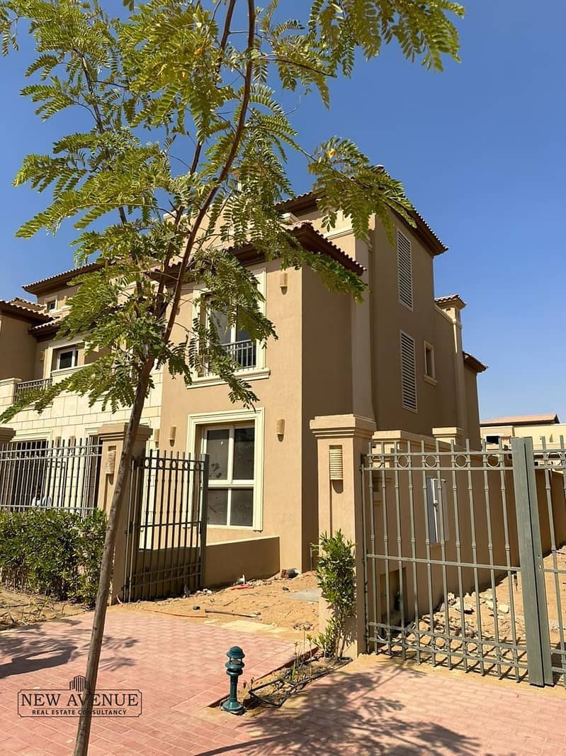 11 cb1007b2-8abe-449a-a8ab-77f5c4d8de5e. jpg