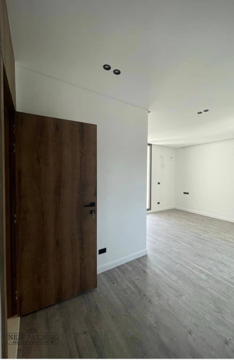 11 WhatsApp Image 2025-11-26 at 15.58. 23_9842d123. jpg