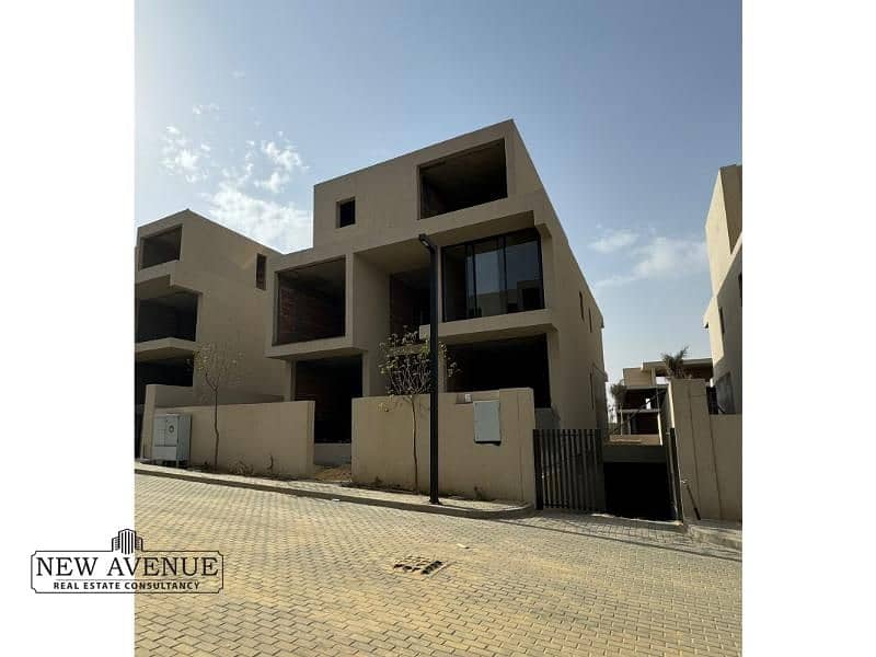 6 bc6bf6e4-514c-4e71-9cef-281454766e51. jpg