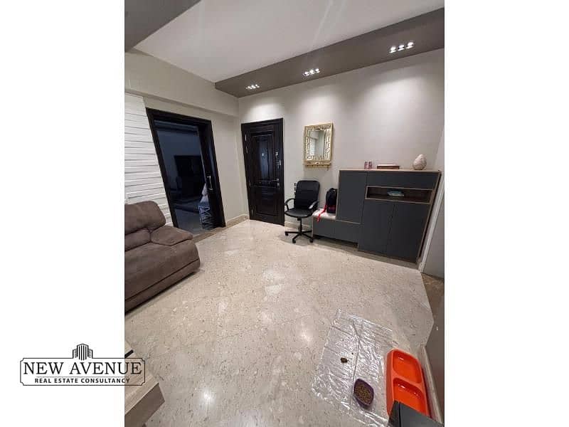 9 cf5ff77d-6af4-49a3-80a9-e519a8b9c9d3. jpg